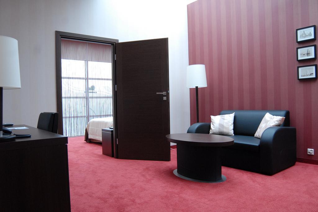 Hotel Pik 미코우프 외부 사진